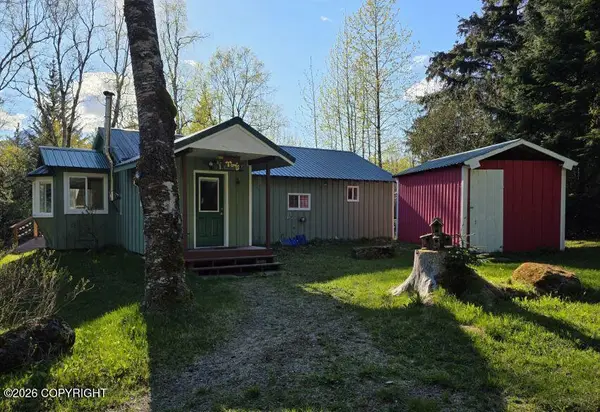 753 Small Tracts Road, Haines, AK 99827