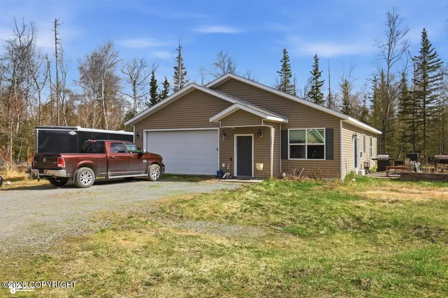 1261 E Spruce Avenue, Wasilla, AK 99654 - #2