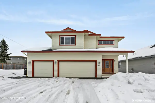 1007 Northpointe Bluff Drive, Anchorage, AK 99501