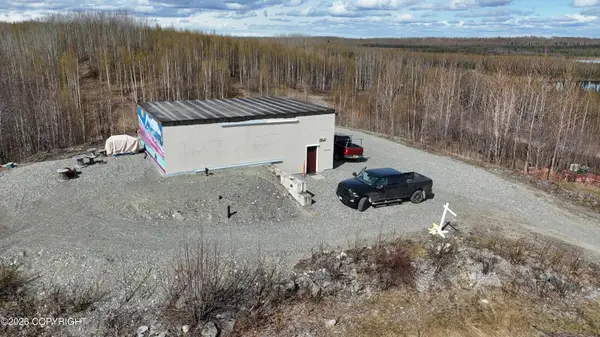 3570 S Crozier Lane, Big Lake, AK 99652