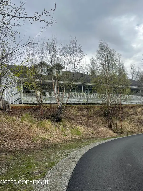 12102 E Fence Line Drive, Palmer, AK 99645