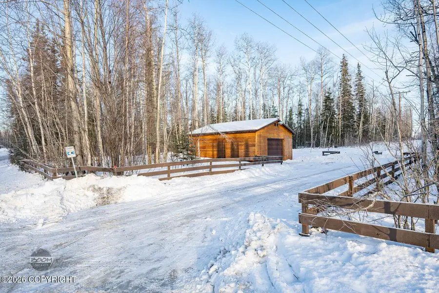 6361 W Beverly Lake Road, Wasilla, AK 99623 - Image #3