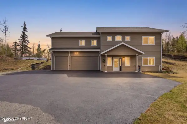 2030 N Broadway Drive, Palmer, AK 99645