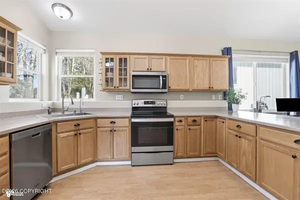 6718 Delong Landing Circle, Anchorage, AK 99502