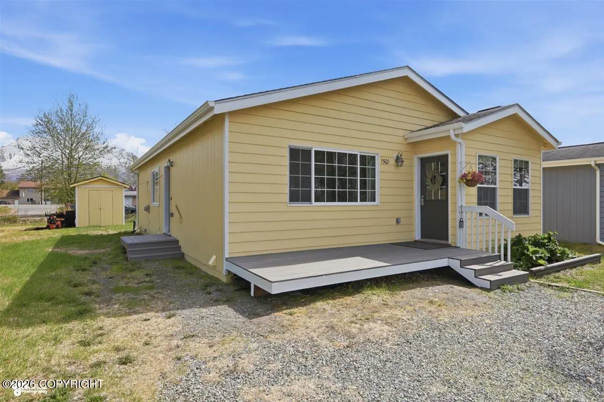 1501 S Bonanza Street, Palmer, AK 99645 - #1