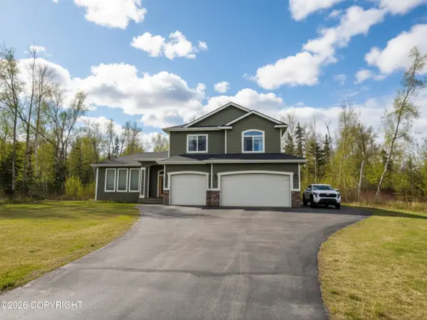 7913 E Wolf Creek Road, Wasilla, AK 99654