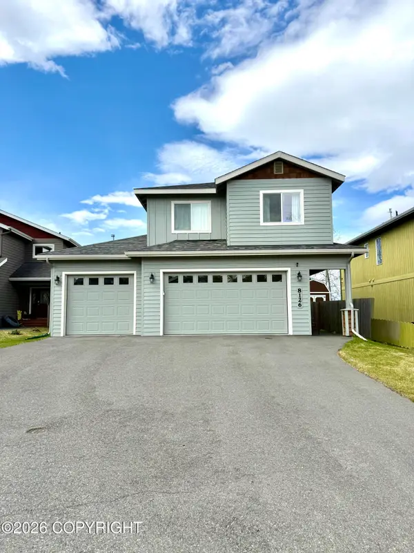8126 Grayhawk Circle, Anchorage, AK 99507