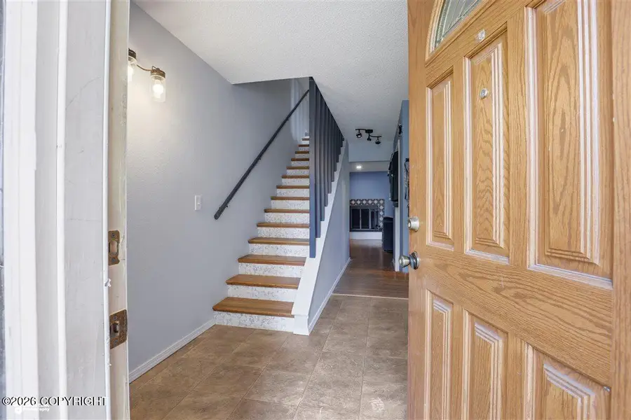7020 Meteor Court, Anchorage, AK 99504 - #3