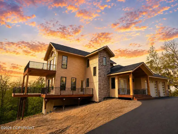 900 N Yeti Street, Palmer, AK 99645