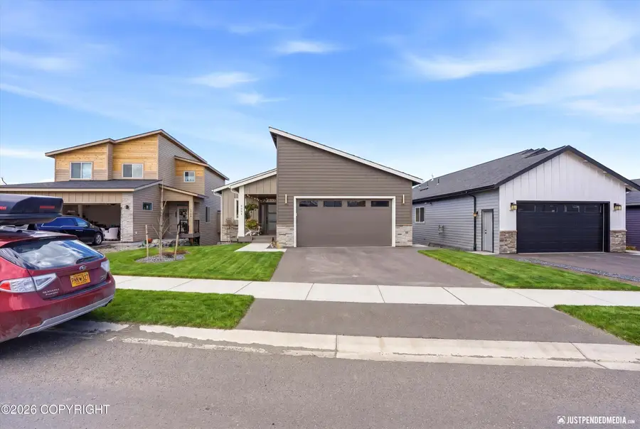 8862 Chalk Hill Loop, Anchorage, AK 99502 - #2