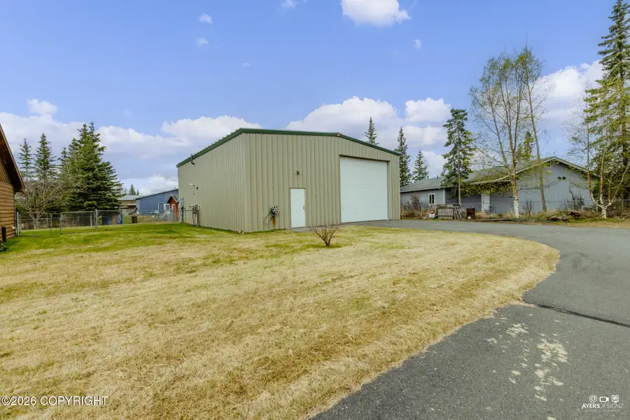 377 W Marydale Avenue, Soldotna, AK 99669 - #3