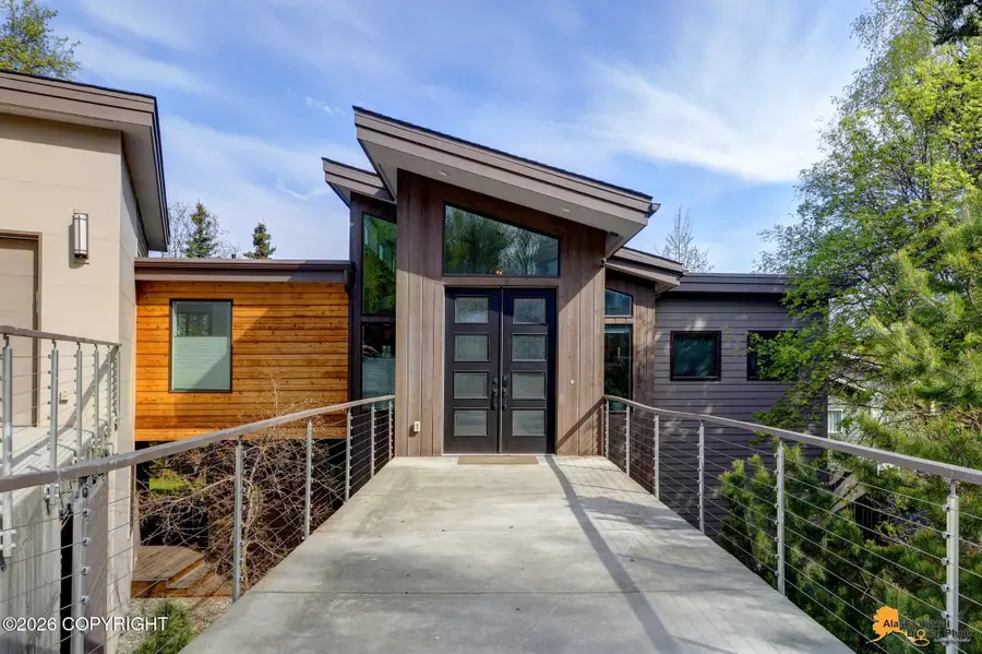2000 Solstice Circle, Anchorage, AK 99503 - #3