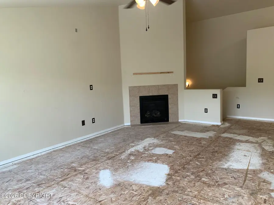 5617 Sapphire Loop #17B, Anchorage, AK 99504 - #3