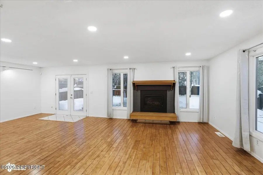 3240 Wiley Post Loop, Anchorage, AK 99517 - Image #3