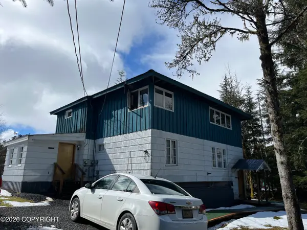 906 Gauffin Street, Petersburg, AK 99833