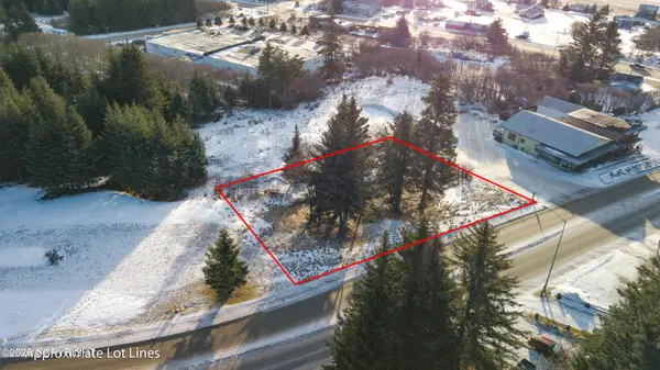 305 W Pioneer Avenue, Homer, AK 99603