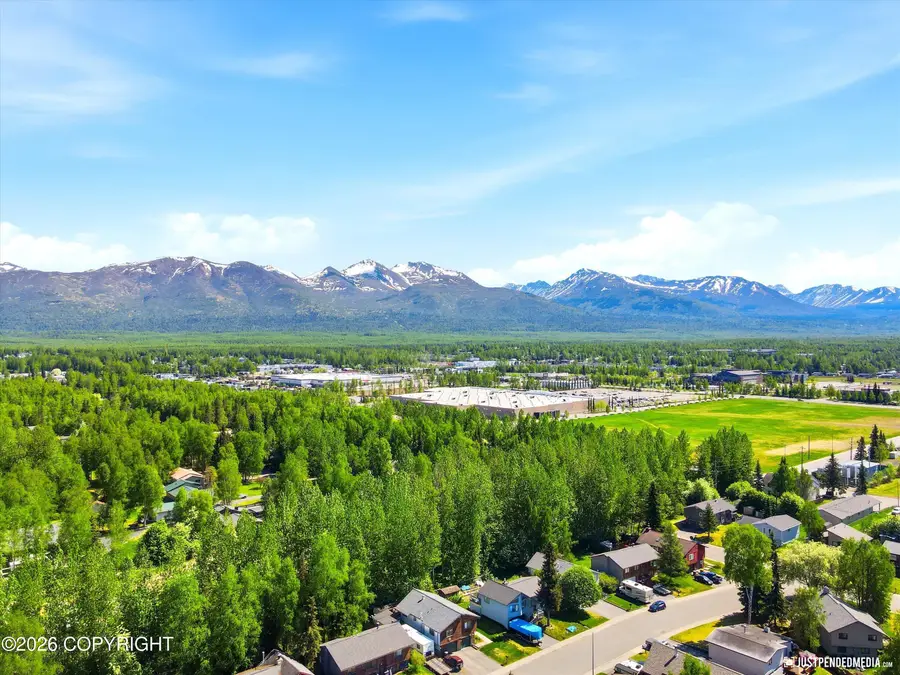 7050 Hunt Avenue, Anchorage, AK 99504 - #3