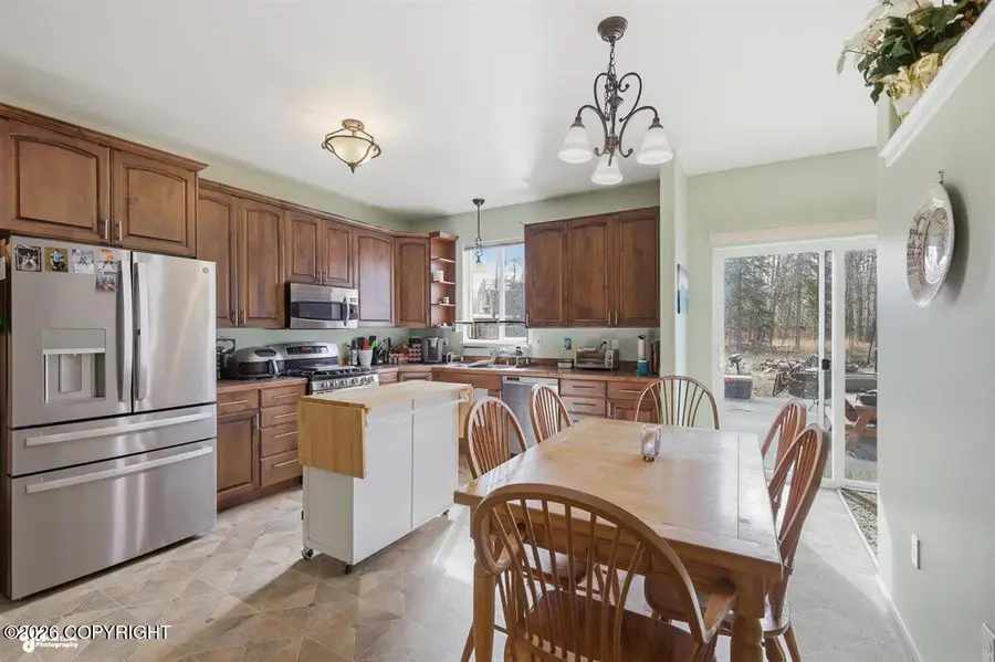 1261 E Spruce Avenue, Wasilla, AK 99654 - #3