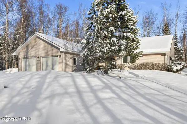 6741 W Hemmer Drive, Wasilla, AK 99654
