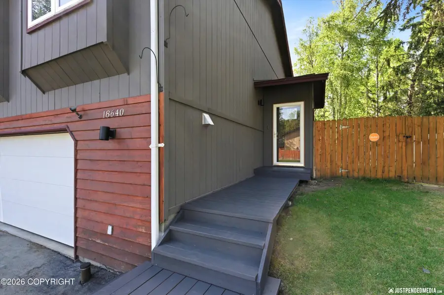 18640 Eaglewood Loop, Eagle River, AK 99577 - #3