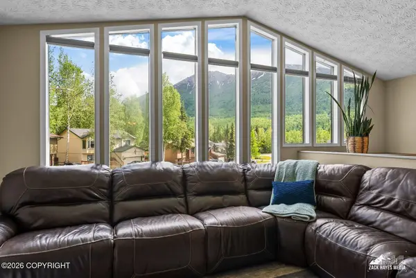 8860 Plunge Creek Circle, Eagle River, AK 99577