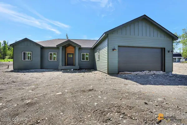 7030 W Beverly Lake Road, Wasilla, AK 99623