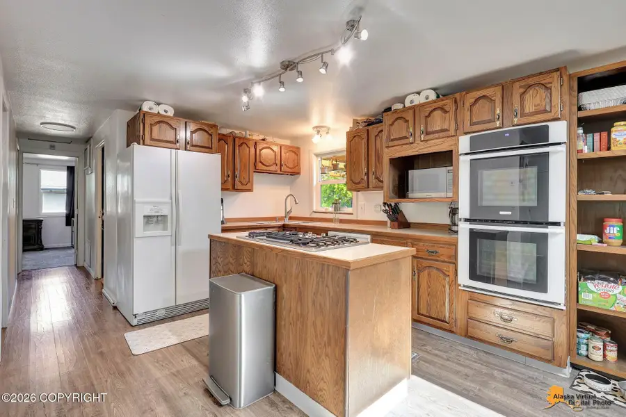 1607 Summit View St Street, Anchorage, AK 99504 - #2