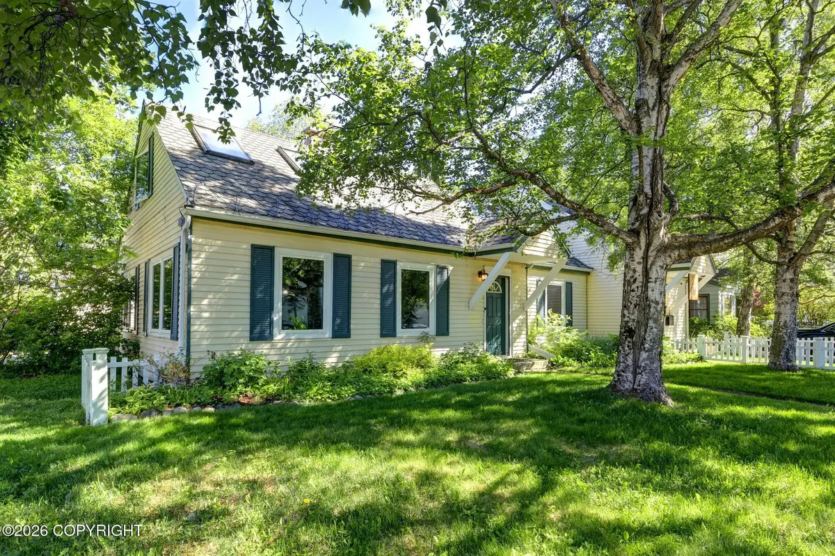 1215 W 8th Avenue, Anchorage, AK 99501 - #1
