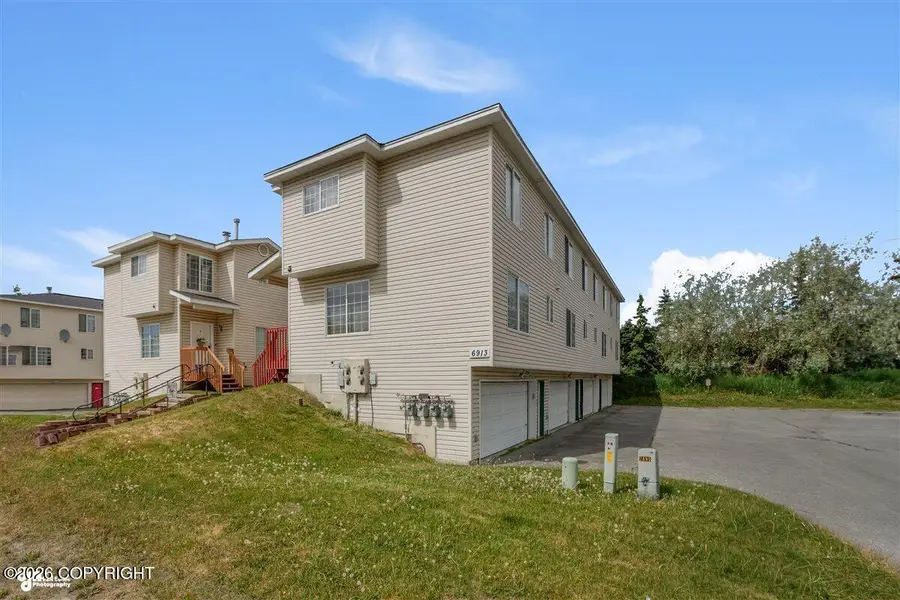 6913 Gold Kings Avenue #C, Anchorage, AK 99504 - #2