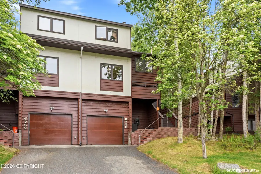 6750 Lunar Drive #D-2, Anchorage, AK 99504 - #2