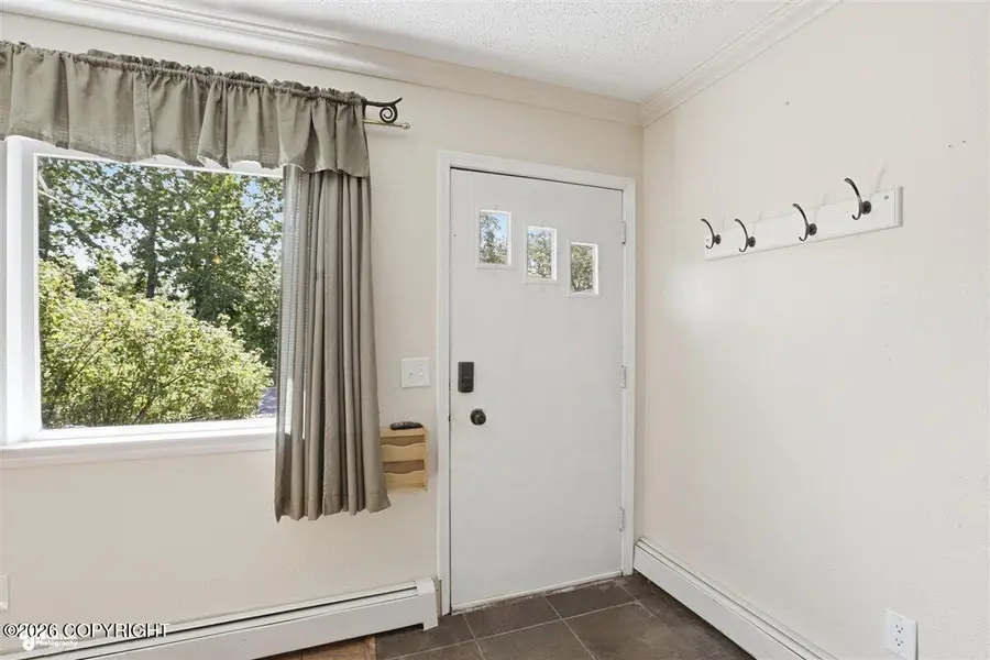 211 W Harvard Avenue, Anchorage, AK 99501 - #3