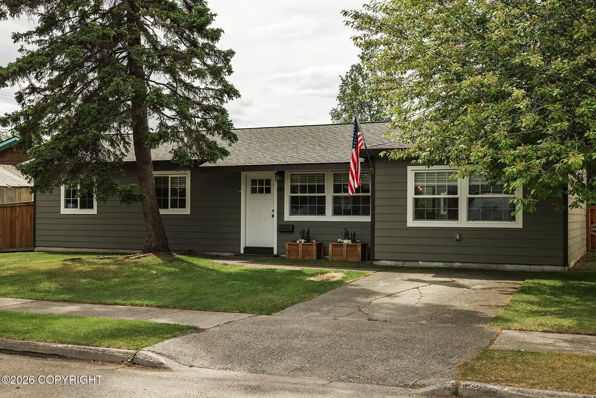 810 Dogwood Street, Anchorage, AK 99501 - #1