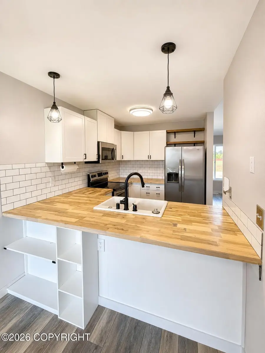 8050 Pioneer Drive #1705, Anchorage, AK 99504 - #3