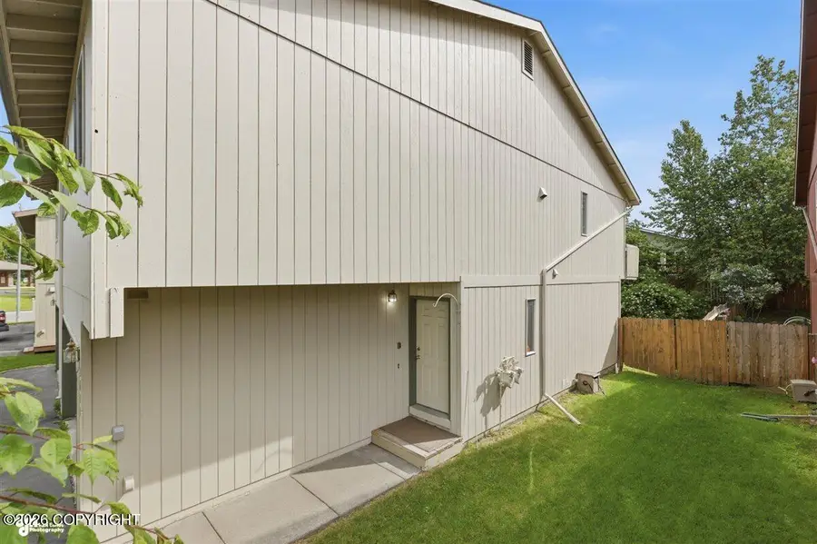2613 Easthaven Circle #11B, Anchorage, AK 99504 - #3