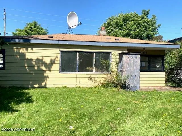 211 W 11th Avenue, Anchorage, AK 99501 - #1