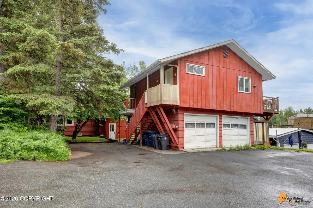 1558 E Street, Anchorage, AK 99501 - #1