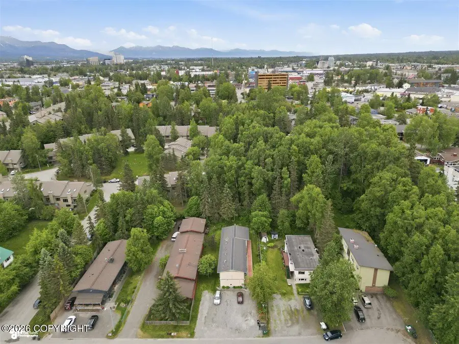 1054 W 20th Avenue, Anchorage, AK 99503 - #3