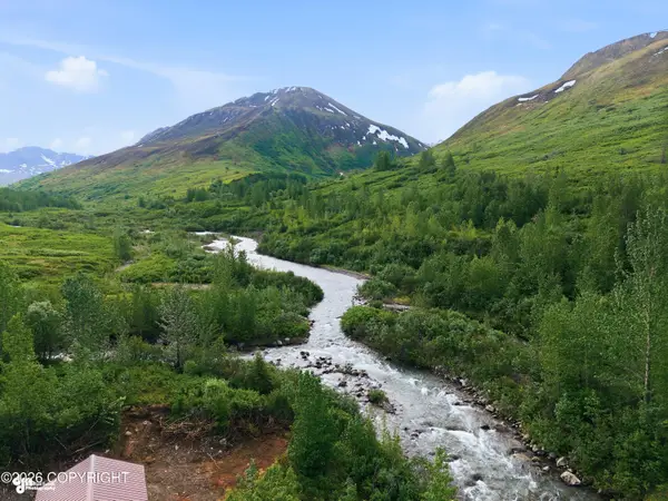 26989 N & 150 W Willow Fishhook Road, Willow, AK 99688