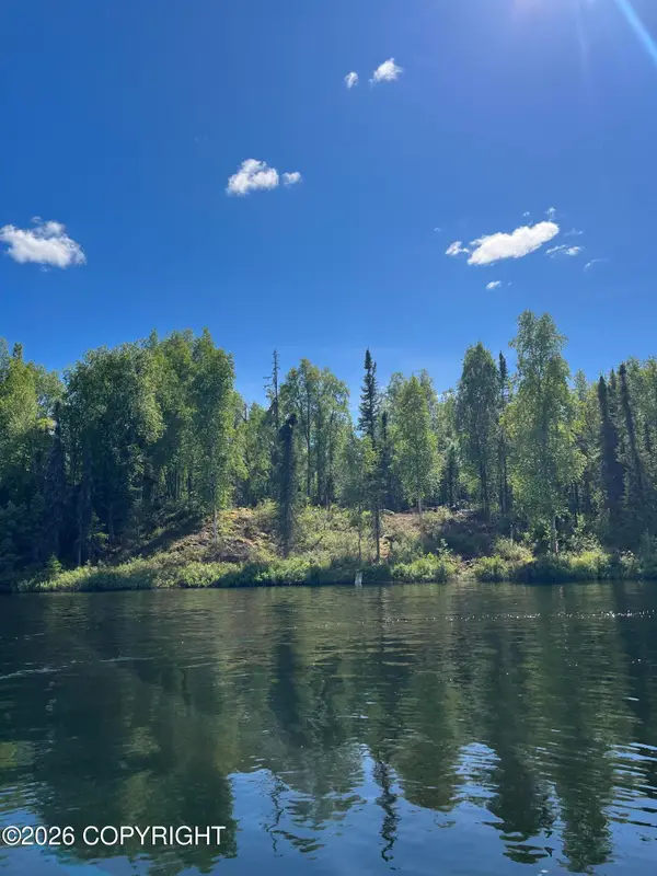 L9 Freundly Island, Big Lake, AK 99652