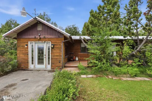 4895 E Rhubarb Circle, Wasilla, AK 99654