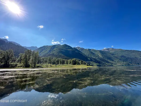Lot 5 No Road - Chilkat Lake, Haines, AK 99827
