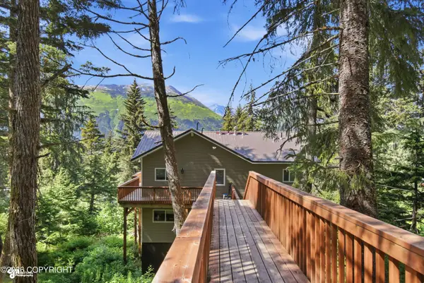 315 Echo Ridge Drive, Girdwood, AK 99587