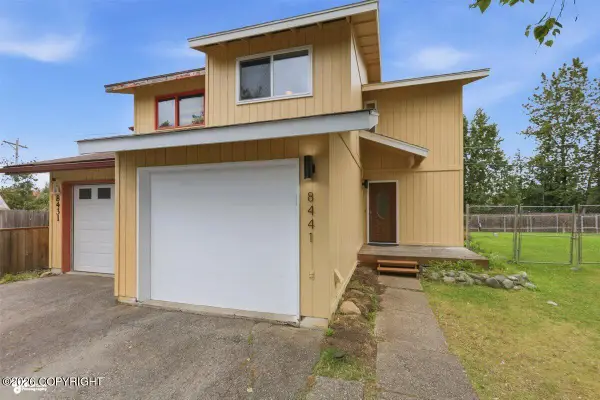 8441 Ragged Top Circle, Anchorage, AK 99504