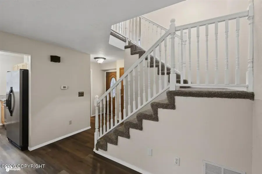 8441 Ragged Top Circle, Anchorage, AK 99504 - #3