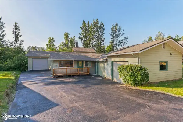 17305 Palos Verdes Drive, Eagle River, AK 99577