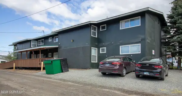 3925 E 9th Avenue, Anchorage, AK 99508
