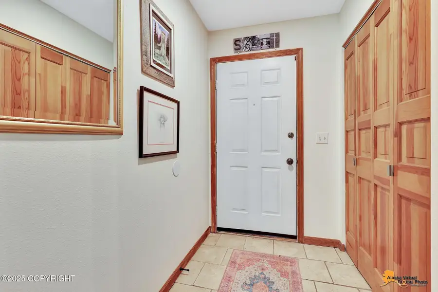 6758 Lunar Drive #B2, Anchorage, AK 99504 - Image #3