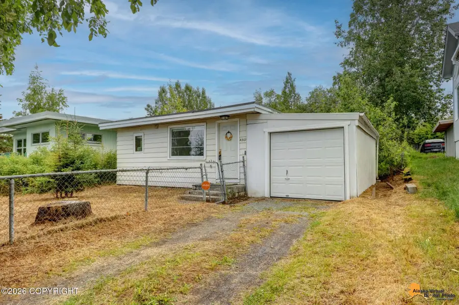 4207 Garfield Street, Anchorage, AK 99503 - #2