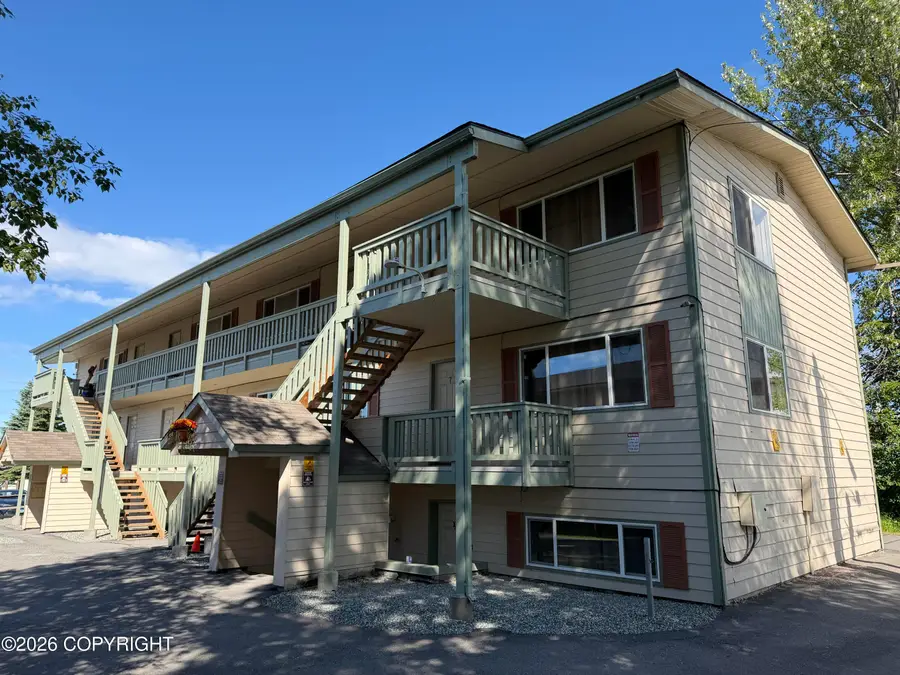 325 Irwin Street, Anchorage, AK 99508 - #3