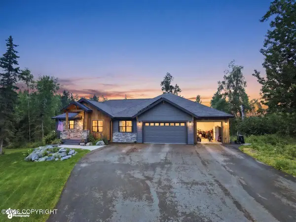 18660 Genteel Circle, Eagle River, AK 99577